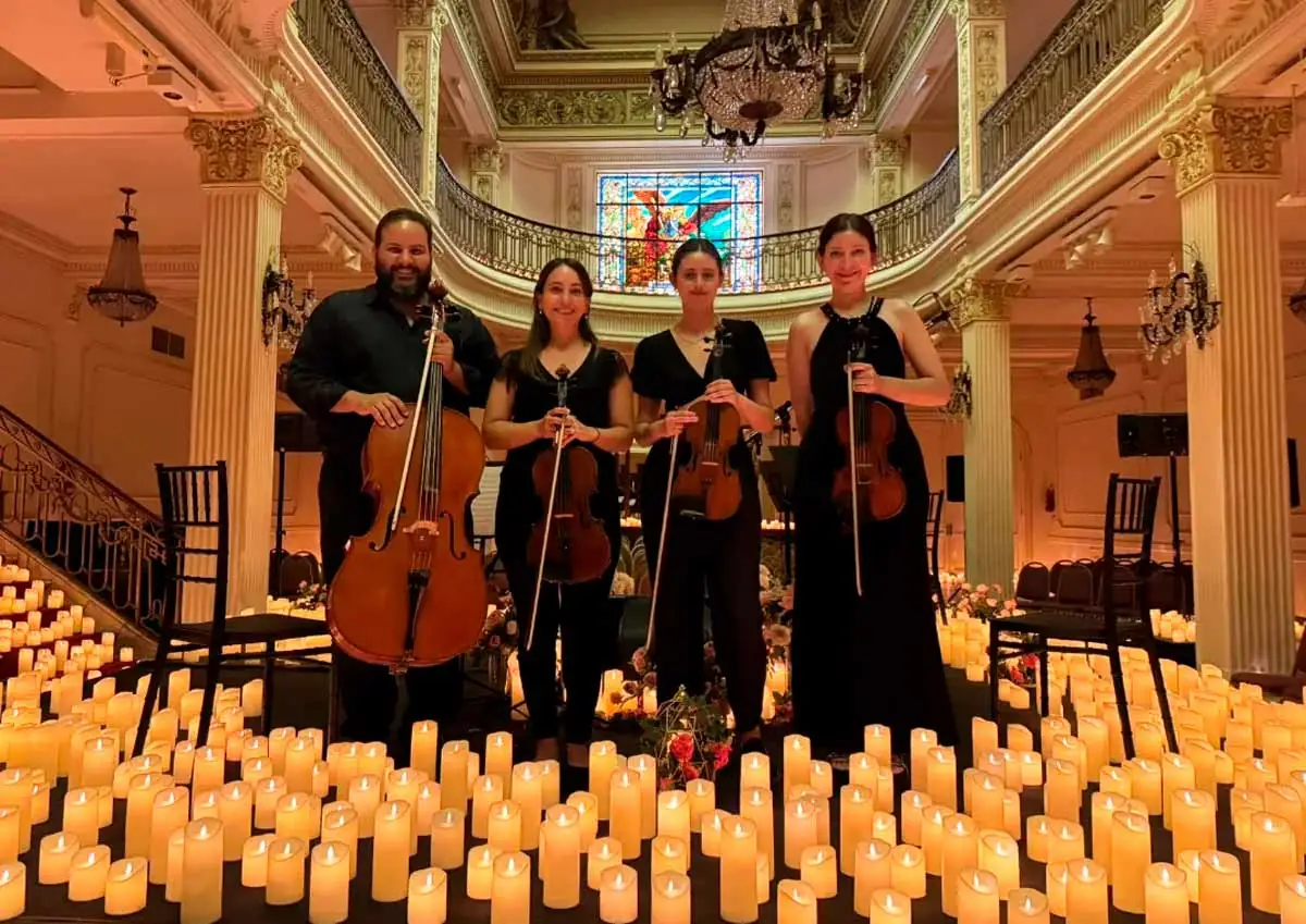 “Candlelight: lo mejor de Bridgerton” a la luz de las velas en el Teatro Xirgu 1 Candlelight