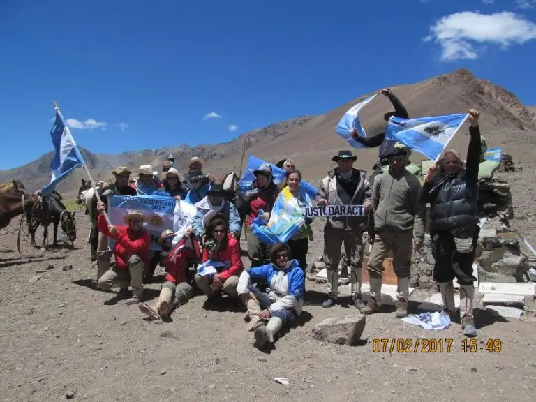 De la Iglesia a la Cordillera: la increíble historia del padre Horacio Fasce de Domselaar 3 Cruce Coordillera